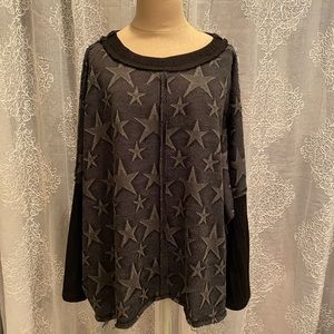 ✨SOLD✨ Star oversized sweater